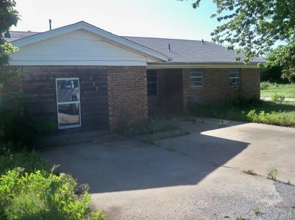302 S 1st St, Rush Springs, OK 73082