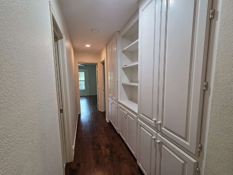 5839 Lake Point Dr — Photo 11