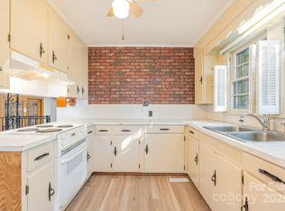 1610 Shelby Rd, Kings Mountain, NC 28086