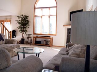 3141 Keswick Dr, Madison, WI 53719