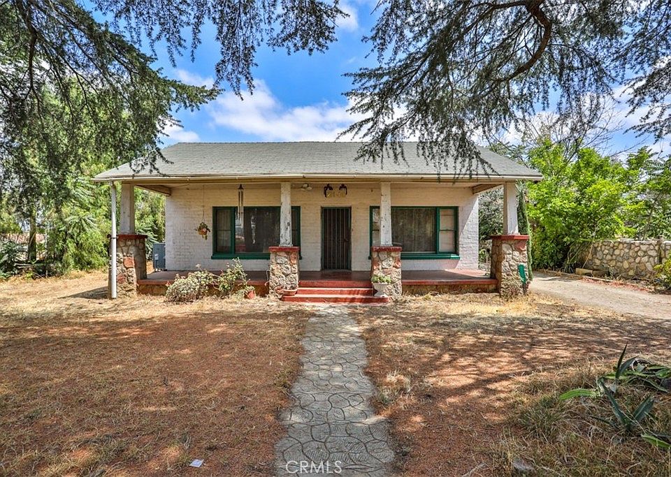 1st image of 2143 Mentone Blvd