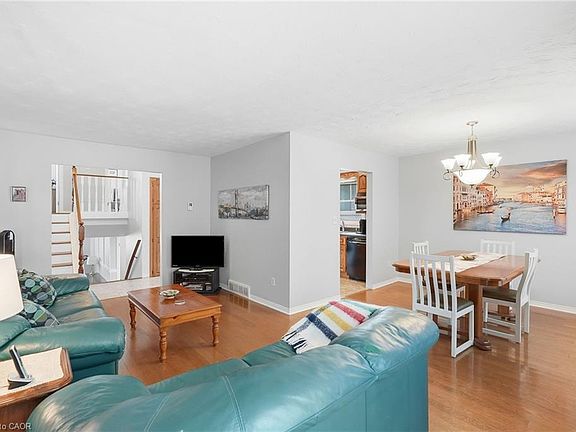 5th image of 10 Audubon St N