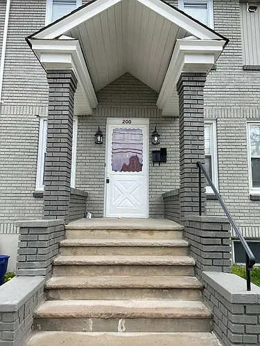 200 Maple Ave #2 Photo 1