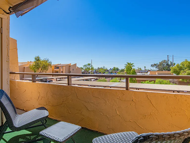 8055 E Thomas Rd — Photo 32