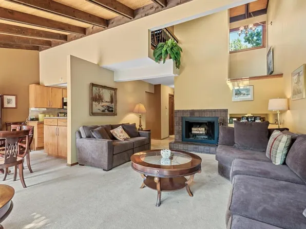 9705 Mill Creek Dr, Eden Prairie, MN 55347