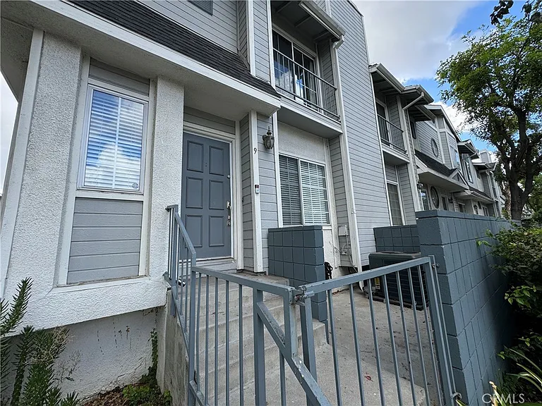 7430 Corbin Ave #9 — Photo 17