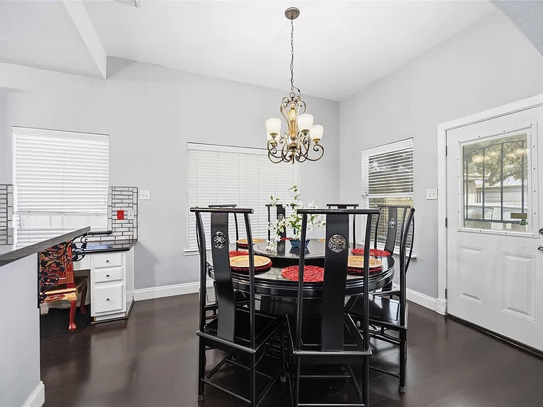 4718 Lonestone Cir — Photo 22