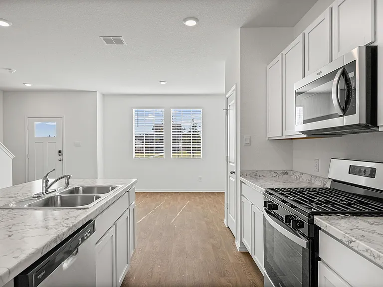 310 Puerto Plata Ave — Photo 3