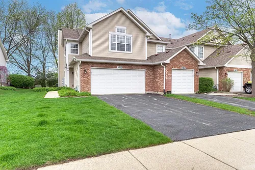 3015 Kentshire Cir #3015 Photo 1