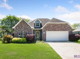 9924 Chapel Hill Dr, Denham Springs, LA 70706