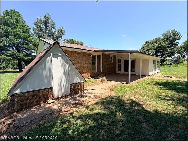 Listing photo 4
