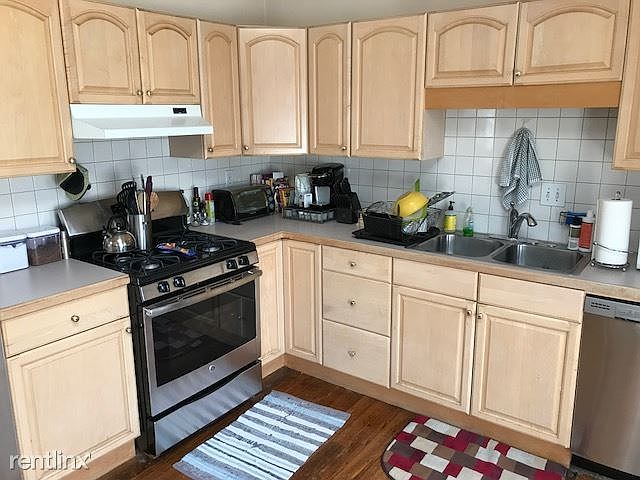 72 Gore St. #1 Cambridge Shared Unit Photo 5