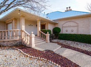 524 E Rolling Green Dr, Kerrville, TX 78028