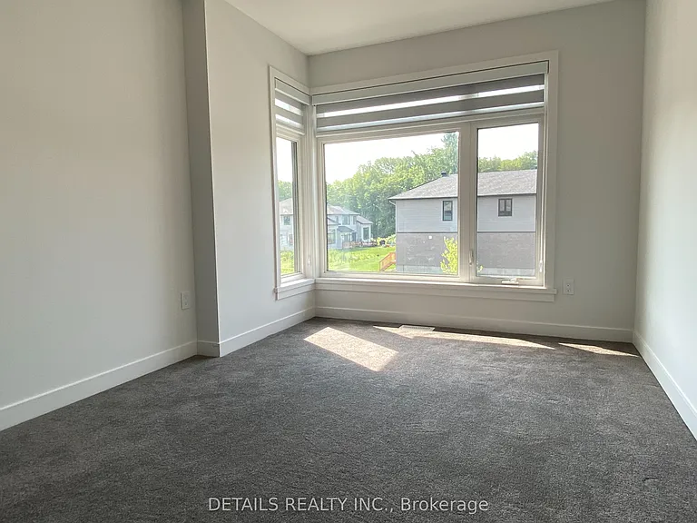 370 Walden Dr — Photo 25