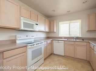 1204 NE Dawson Dr UNIT 2, Bend, OR 97701