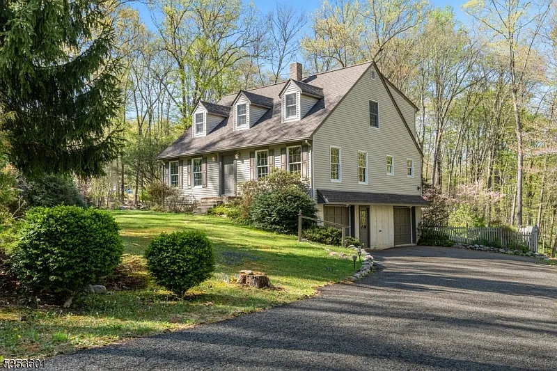 3 Spring Valley Rd photo 1