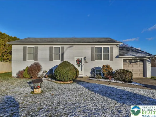 969 Bridge Ct, Catasauqua, PA 18032