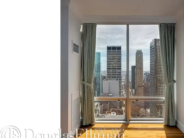 641 5th Avenue image 11 of 13