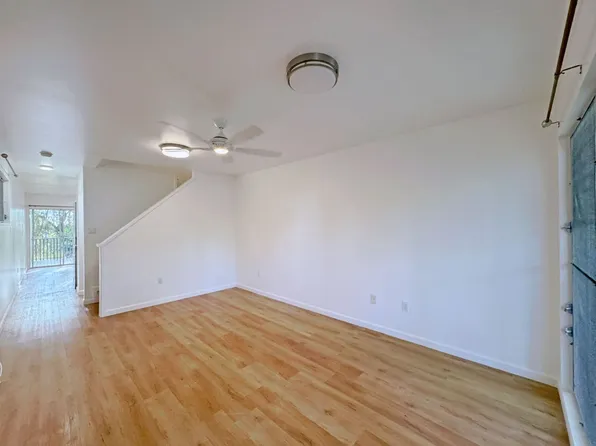 98-691 Kaonohi St APT A, Aiea, HI 96701