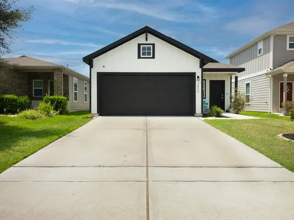 14539 Maple Field Dr, Houston, TX 77069