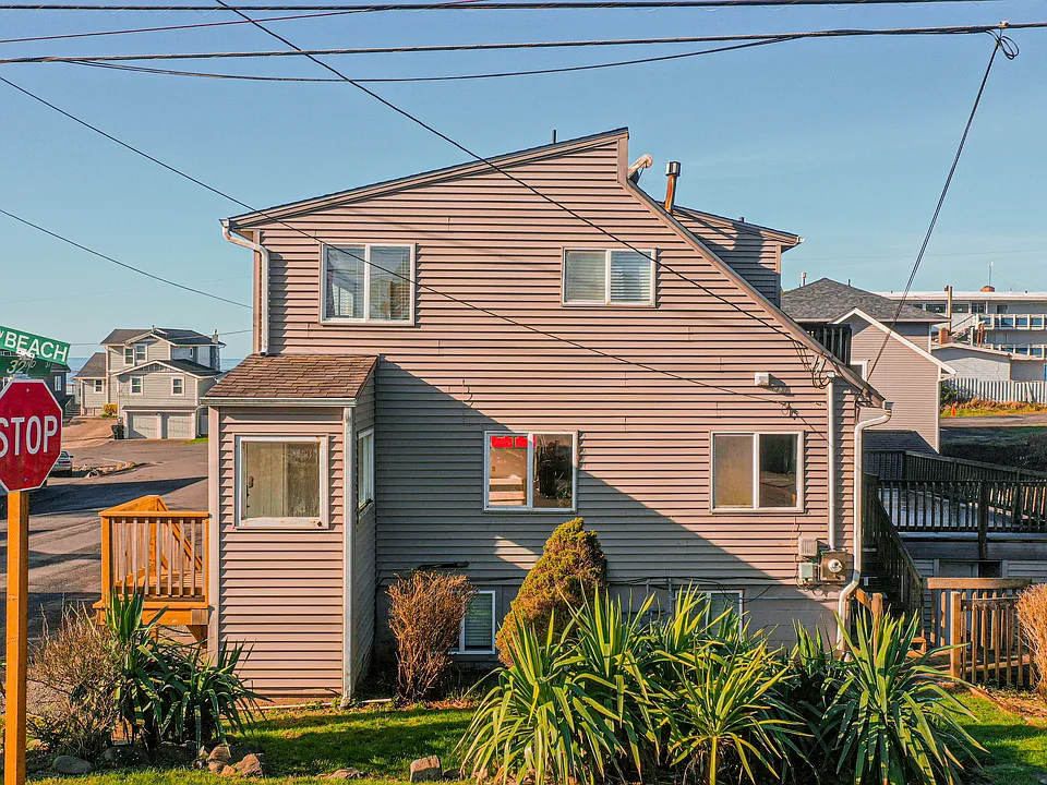 531 NW 32nd St
