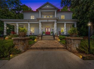 252 Seavy St, Senoia, GA 30276