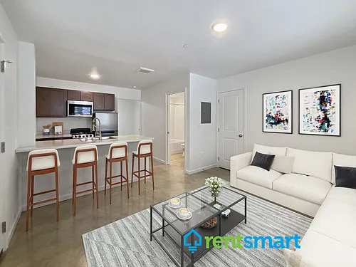 1824 W Central Ave #101 Photo 1