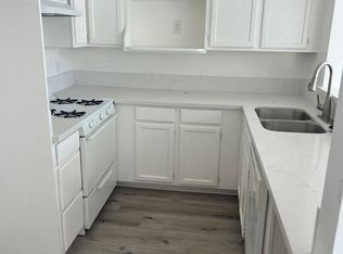 m521, Los Angeles, CA 90020