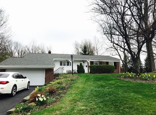 23530 Letchworth Rd, Beachwood, OH 44122