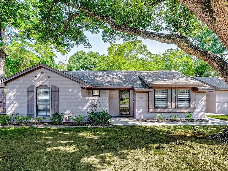 9218 Hammerly Blvd — Photo 1