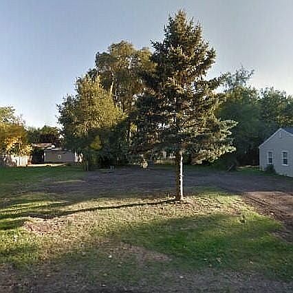 2nd image of 1012 Eastview Dr