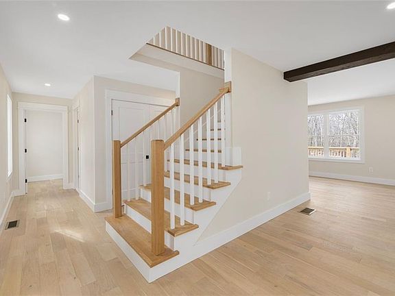 4th image of 234 Kingstown Rd