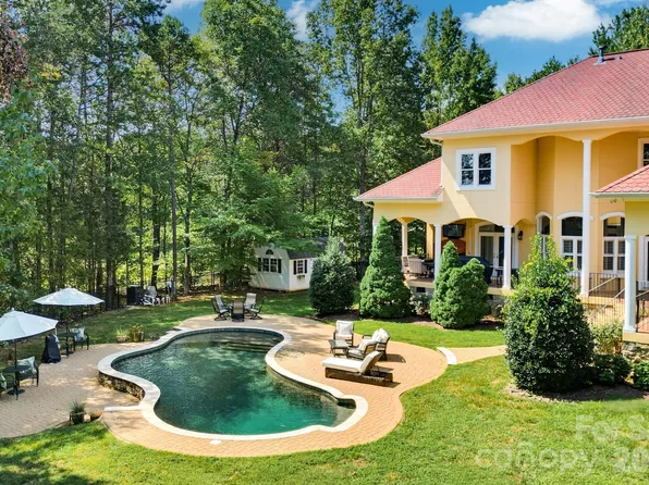 149 Vista Bluff Ln, Mooresville, NC 28117