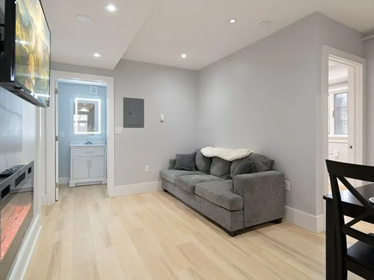 504 Stewart Ave — Photo 169