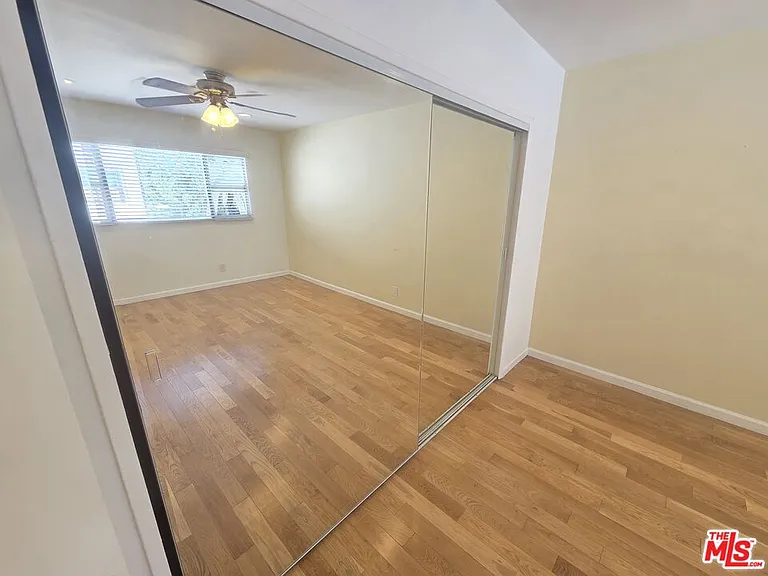 5950 Carlton Way #8 — Photo 8