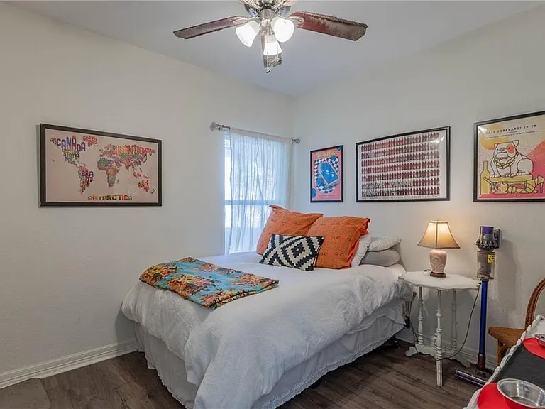 1198 E M Franklin Ave — Photo 20