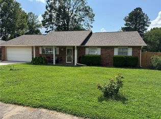 2100 Ellen St, Springdale, AR 72762