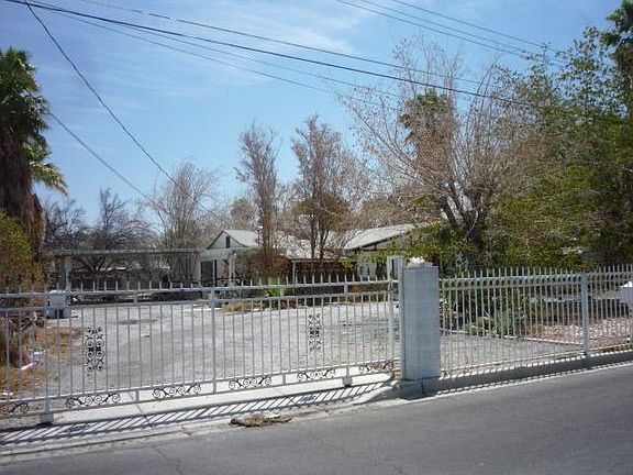 3rd image of 1654 Parkchester Dr