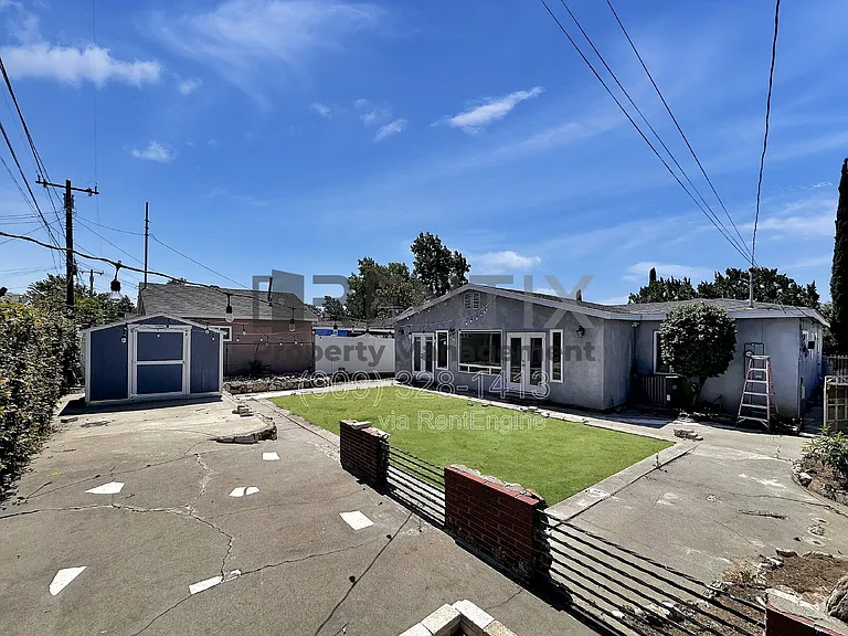 938 W Berkeley Ct — Photo 29