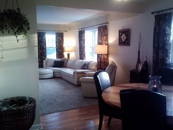 Open living/dining room