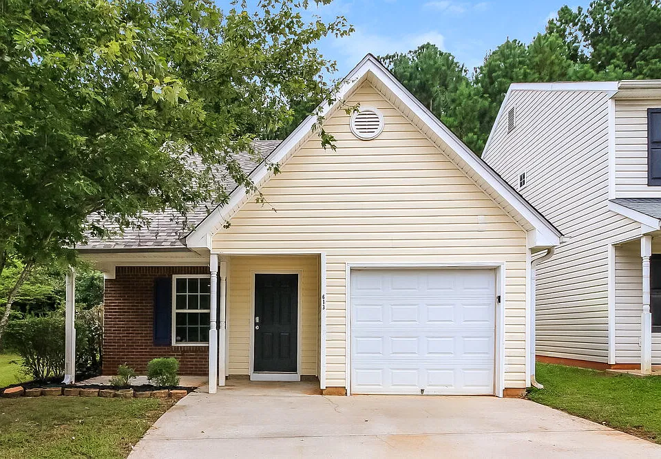 613 Henni Cir