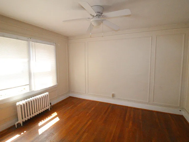 5534 Phillips Ave #6 — Photo 2