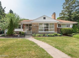 1851 Stratford Ave, Westchester, IL