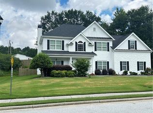 540 Langley Creek Dr, Loganville, GA 30052