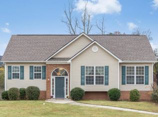 196 Battle Bluff Dr, Rossville, GA 30741