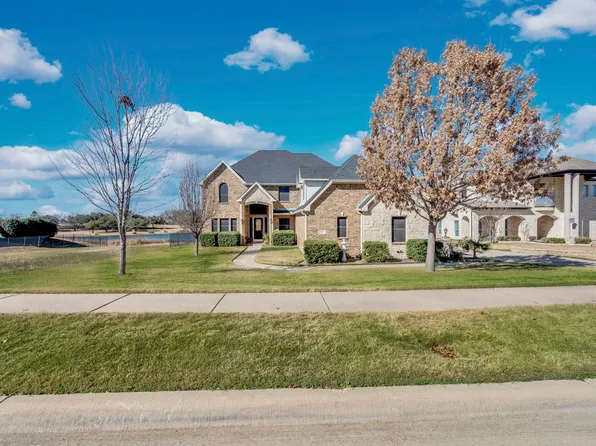 415 Breezeway Ct, Cedar Hill, TX 75104