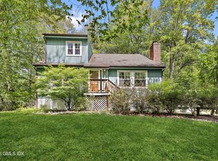 421 Chestnut Hill Rd, Stamford, CT 06903