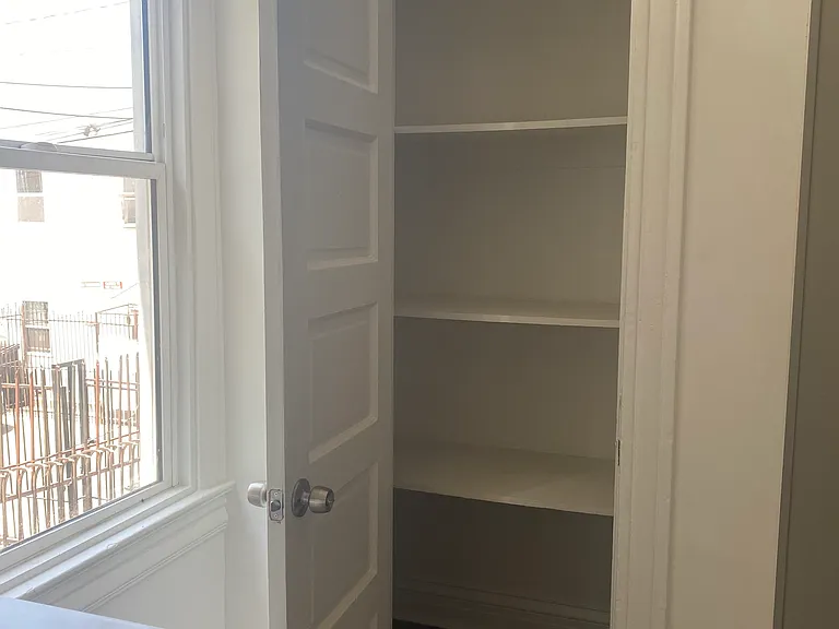 437 Coronado Ter #1/2 — Photo 10