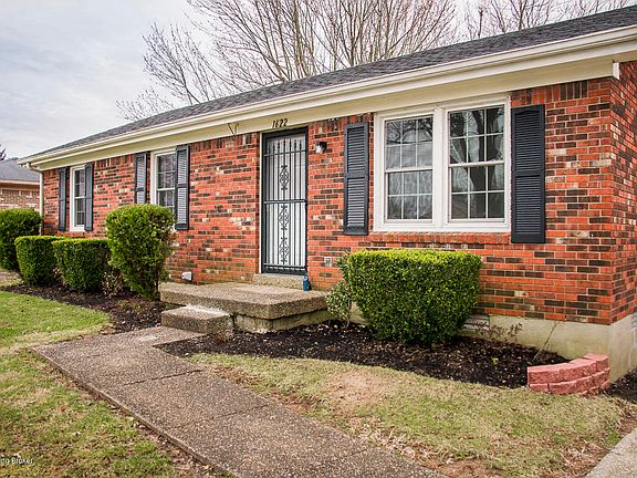 3rd image of 1622 Bayberry Dr