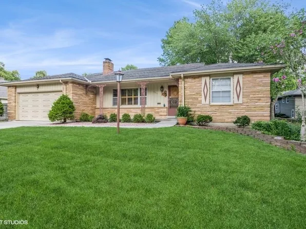 8609 Belleview Ave, Kansas City, MO 64114
